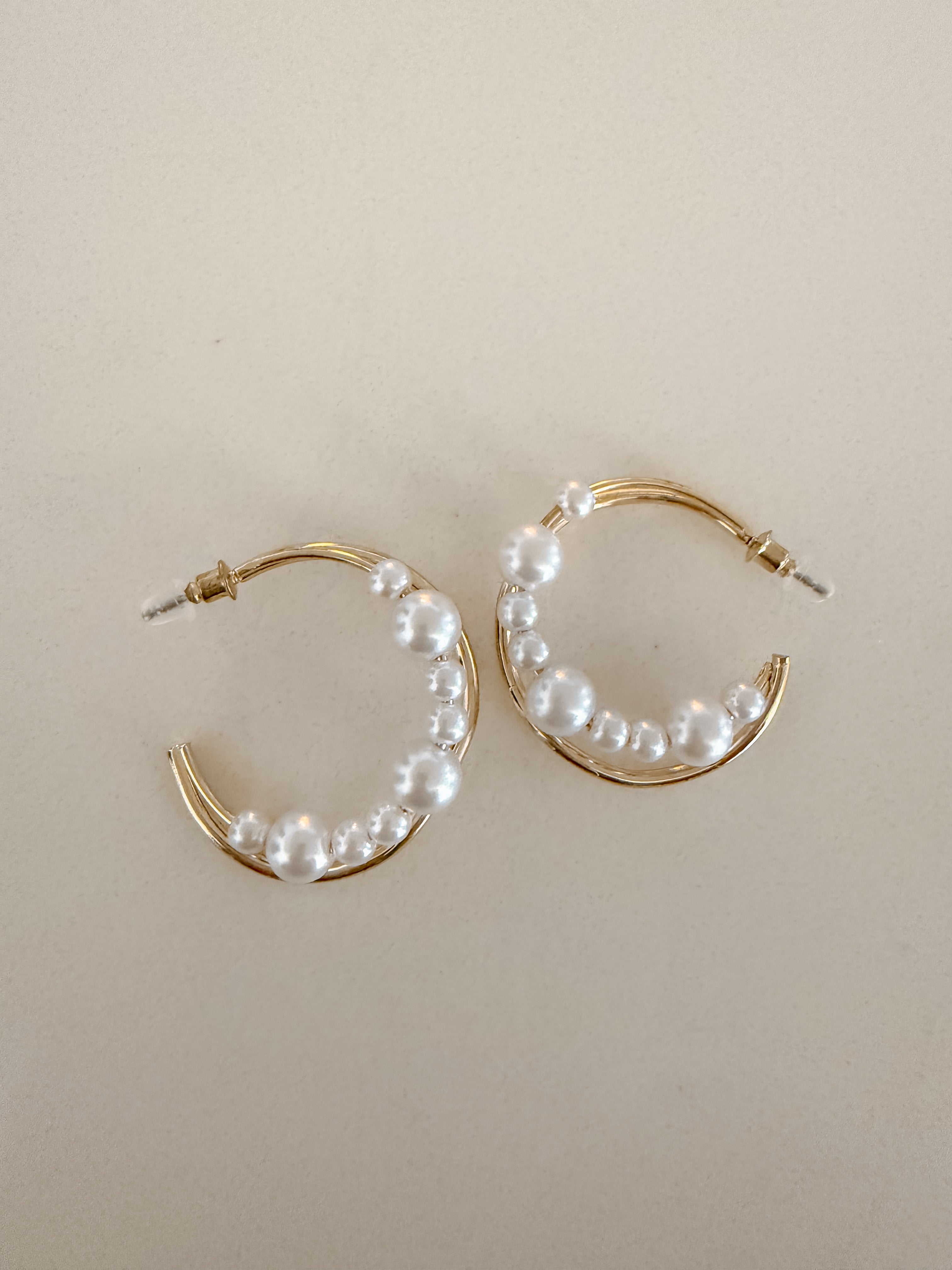 Wavy Pearl Hoop