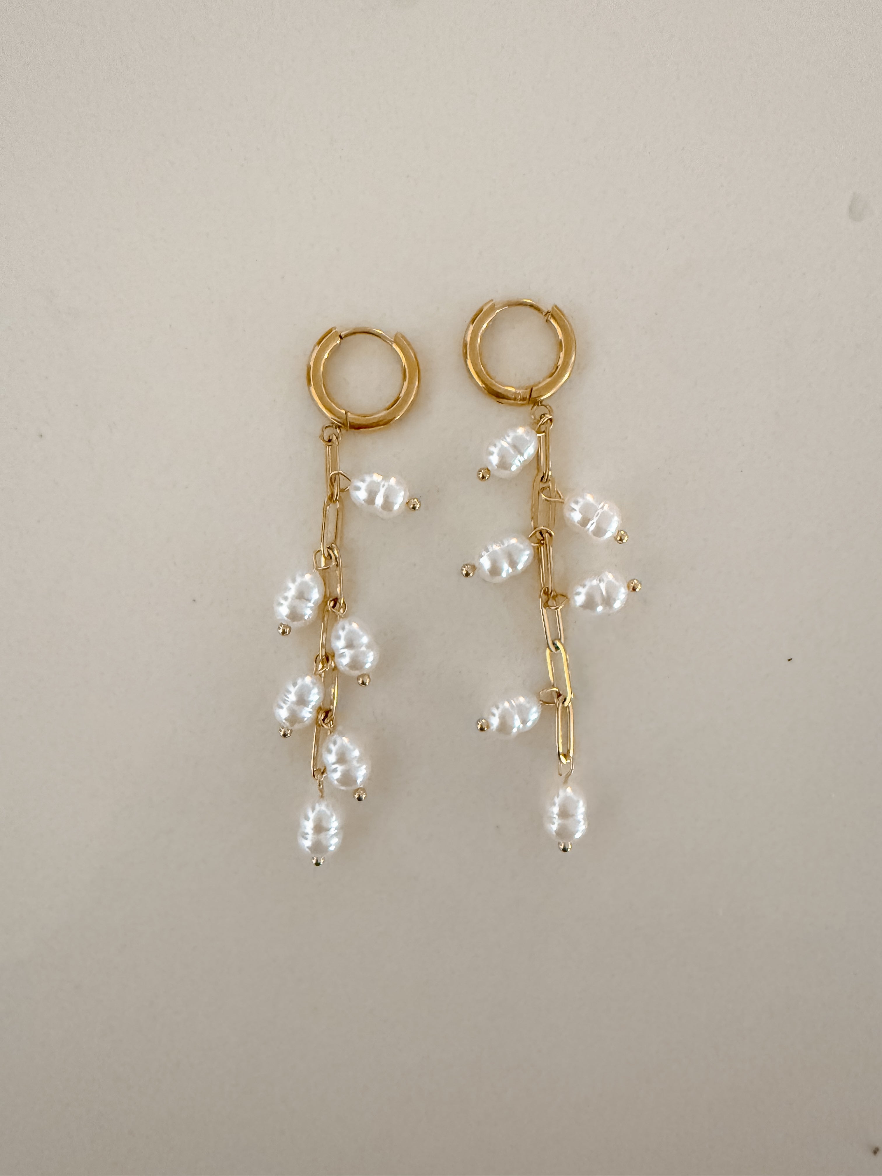 Perla Drop Earrings