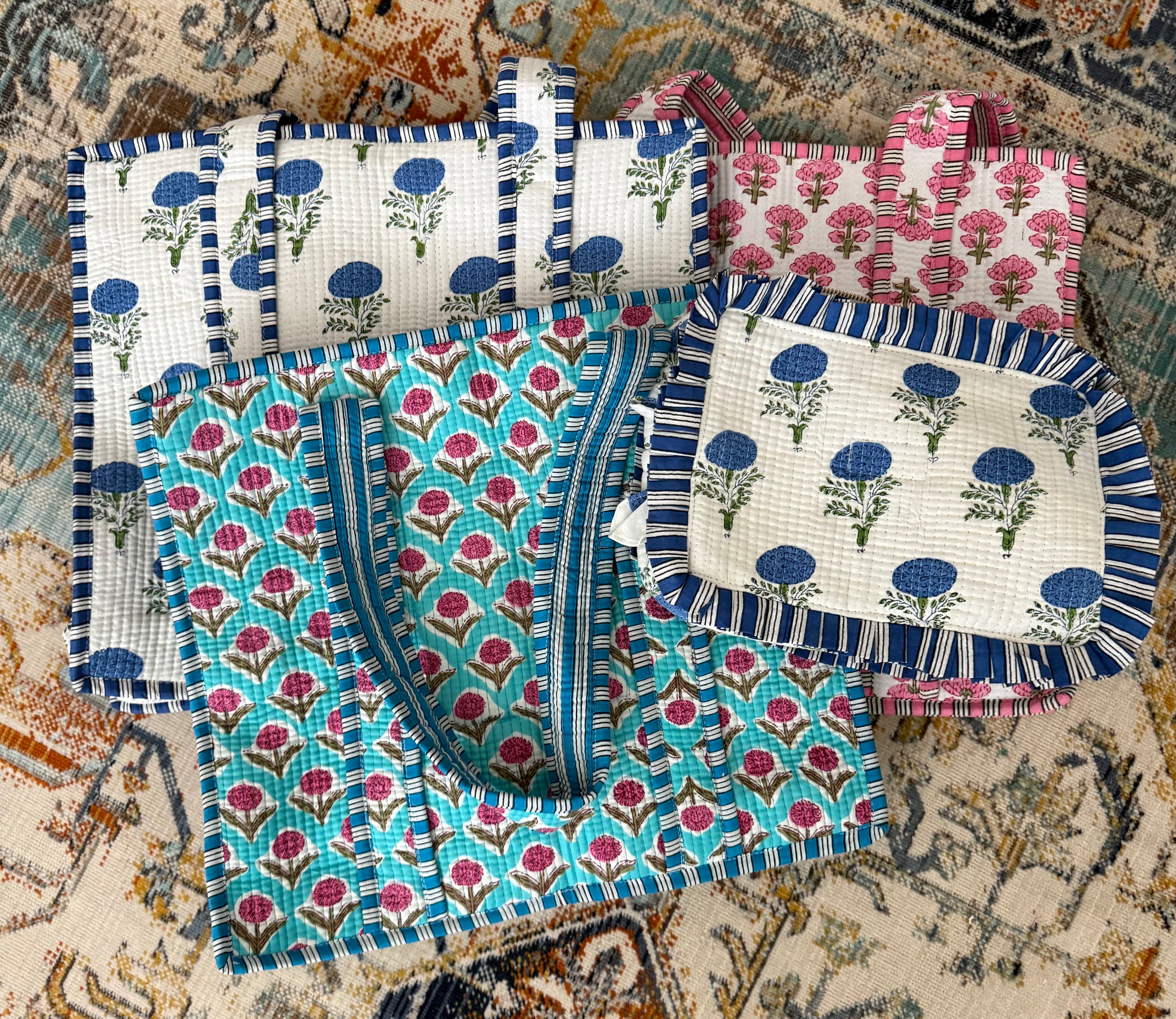 Blue flower tote bag